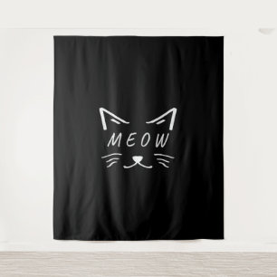 Tenture petit chat mignon avec la face inférieure