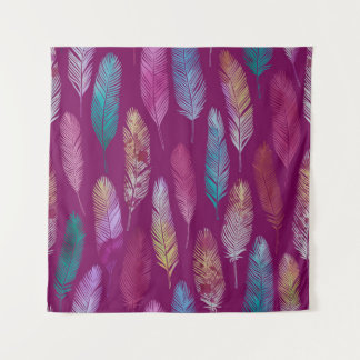 Tenture Plumes colorées : motif arrière - plan violet.