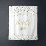 Tenture Quatre-vingt-dix Gold & Black 90th Birthday Party<br><div class="desc">Cette tapisserie moderne est parfaite pour une soirée de 90ème anniversaire chic dans les tons noir et or. Votre invité appréciera de prendre une photo avec cette toile de fond sophistiquée de fête et de se souvenir de votre journée spéciale. Le design comprend une typographie dorée " Ninety " et...</div>