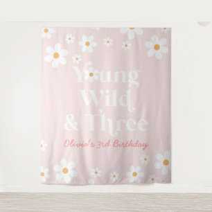 Tenture Retro Daisy Young Wild et Three Birthday