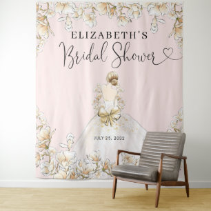 Tenture Robe de mariée florale rose blush pour la fête de 