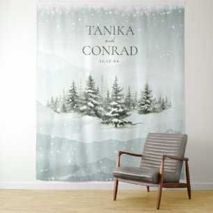 Tenture Rustic Winter Wedding Arch Forest Green ID1049
