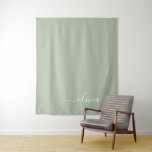 Tenture Sage Green Minimaliste Moderne Monogramme Élégant<br><div class="desc">Découvrez notre collection moderne minimaliste de monogramme Sage Green : Élégez votre esthétique avec une sophistication sereine et une élégance intemporelle. Notre collection présente des designs minimalistes dans une teinte verte sage et tranquille, complétés par des monogrammes raffinés adaptés à votre style personnel. De la papeterie polie aux accessoires polyvalents,...</div>