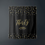 Tenture Trente | Toile de fond pour la fête d'anniversaire<br><div class="desc">Cette tapisserie moderne est parfaite pour une fête d'anniversaire sur un thème de couleur noir et or chic. Vos invités apprécieront de prendre une photo avec ce fond de fête sophistiqué et se souviendront de votre jour spécial. Le design présente une typographie dorée "Trente" et un fond de confettis en...</div>