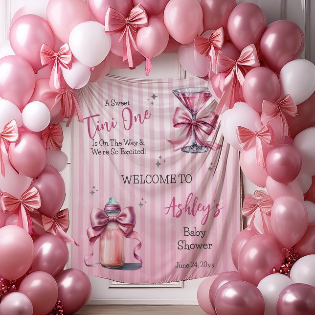 Tenture Un Tini sucré One Coquette Baby shower fond ("A Sweet Tini One Is On the Way . . ." Coquette Bows Martini | Bottle Girl Baby Shower Backdrop)