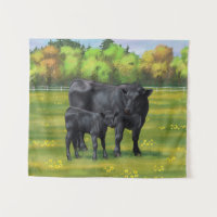 Vache d'Angus noir et veau mou en pâturage d'été