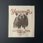 Tenture Yosemite Grizzly Bear California National Park<br><div class="desc">Prêt à vous lancer dans votre prochaine aventure en plein air? Ce t-shirt du parc national Yosemite est un choix parfait. Avec un ours noir audacieux et un paysage forestier pittoresque, cette chemise vous inspirera pour explorer et embrasser la nature. Libérez votre explorateur intérieur et ne manquez pas cette chance...</div>
