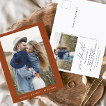 Terracotta Enregistrer la date Carte postale Boho<br><div class="desc">Mariage Boho Terracotta Enregistrer les cartes de dates qui ont une photo sur le devant. Les cartes Save the Date contiennent une typographie de script moderne,  lettrée à la main,  qui sont élégantes,  simples et modernes à utiliser après que vous minimaliste simple célébration de mariage.</div>
