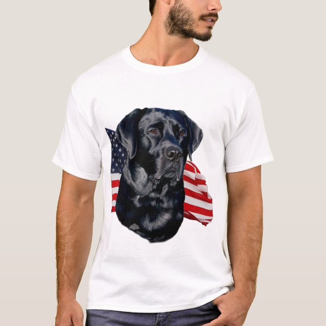 Tête noire de labrador retriever avec le T-shirt (Devant)