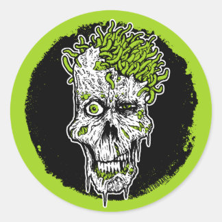 Tête pleine de vers autocollant rond