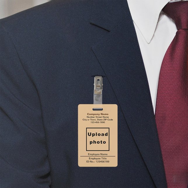 Texte basé sur un badge marron clair avec photo d' (Light brown company badge)