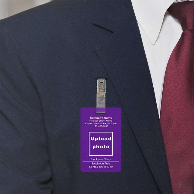 Textes Simples Avec Badge Violet de Photo d'Employ (Purple company badge)