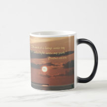 "Thy mot est une lampe tasse d'écriture sainte à
