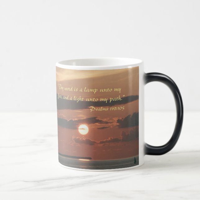 "Thy mot est une lampe tasse d'écriture sainte à (Droite)