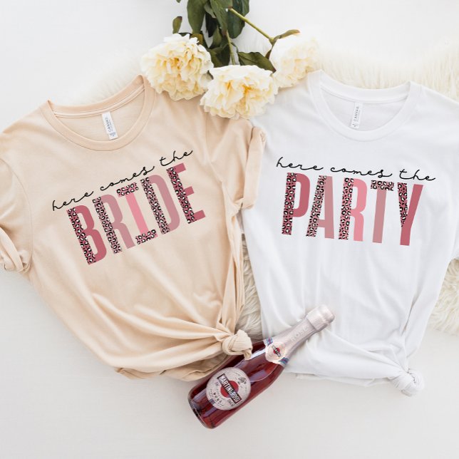 TIA Bridal Party Tee, voici la mariée T-shirt (Créateur téléchargé)