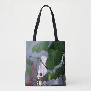 Tiger Spiketail Dragonfly sur un sac fourre-tout