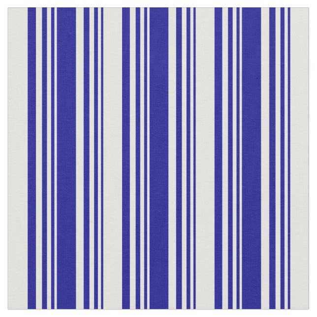 Tissu Bleu foncé et Motif bleu clair (Fermer)