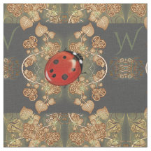 Coccinelle et vignes mignonnes avec le monogramme