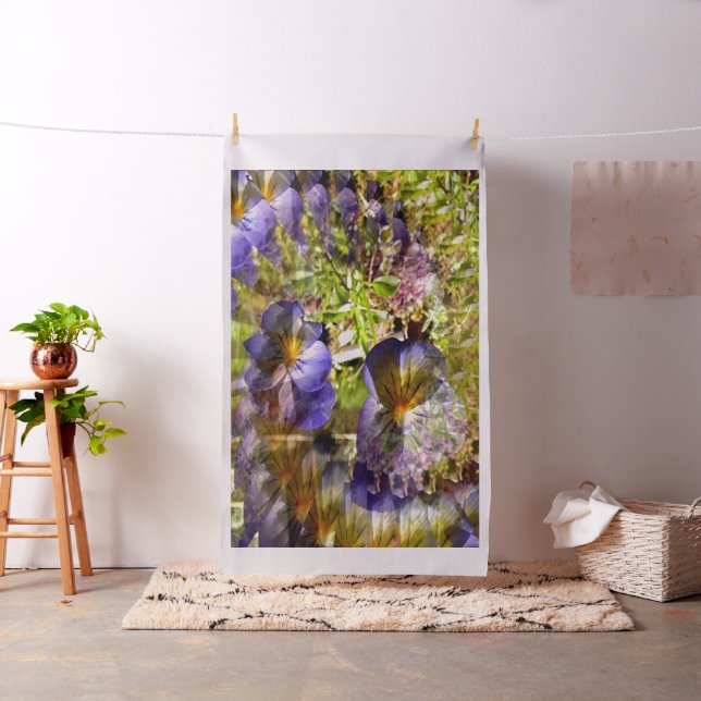 Tissu Joli Petunias...... (In Situ)