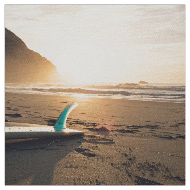 Tissu Le surf orienté, planche de surf s'étend sur la (Échantillon)