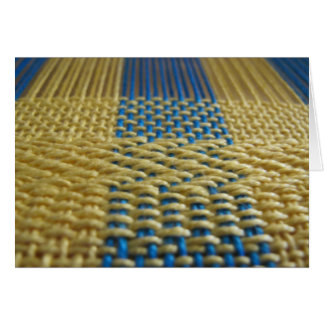 Tissu sur le métier à tisser