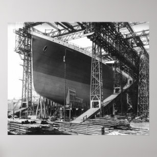 Titanic RMS vintage dans affiche de chantier naval