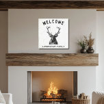 Toile Accueil Rustique Noir Blanc Cerf<br><div class="desc">Ce signe est simple dans le design, mais une déclaration tout seul. Le panneau a un arrière - plan blanc doux, avec un design noir doux. Le texte ressemble à des traits de pinceau pour un look vintage. Personnalisez-le avec votre nom de famille. Parfait pour les cabines ou les campings,...</div>