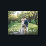 Toile Amour et Merci Simple Script Full Bleed Photo<br><div class="desc">Montrez votre photo préférée et dites merci avec cette affiche élégante qui dit "amour et merci" dans un joli script.</div>