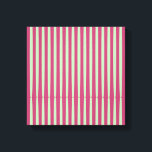 Toile Bandes circulaires en chaux et en rouge.<br><div class="desc">Un motif audacieux de rayures circulaires alternant chaux et rouge,  rayonnant vers l'extérieur avec énergie vibrante. La chaux vive contraste fortement avec le rouge riche,  créant un design dynamique et attrayant qui se sent à la fois ludique et moderne.</div>