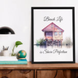 Toile Beach Life is Shore Perfection<br><div class="desc">Maison de plage avec plantes tropicaux et aquarelle à réflexion d'eau,  avec la citation,  "La vie de plage est la perfection du rivage." Ai art. génomique</div>