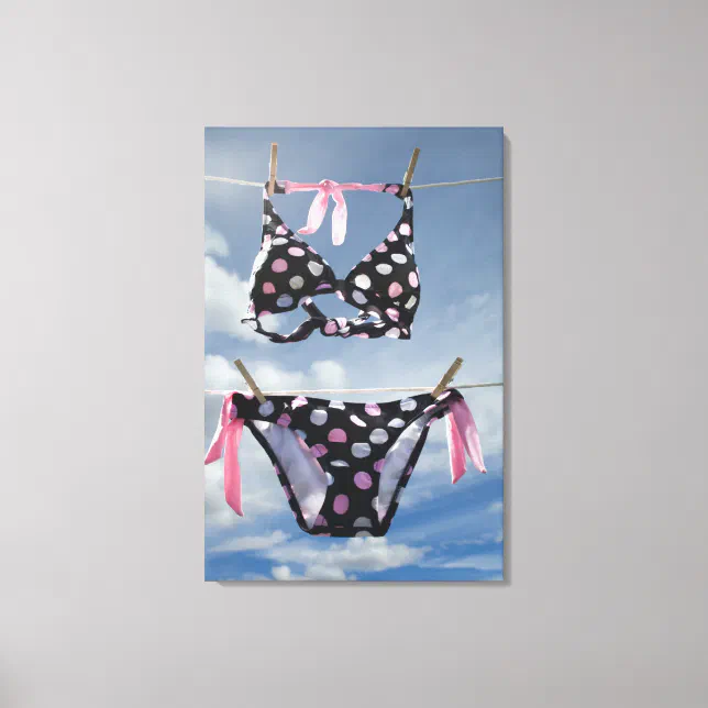 Toile Bikini accrochant sur une corde à linge | Zazzle.fr