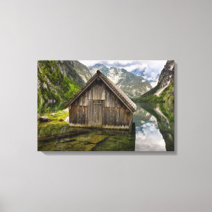 Toile Boathouse dans le lac Obersee dans les Alpes en Al