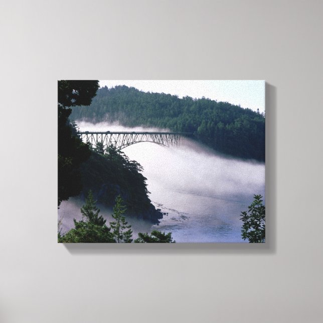 Toile Brouillard dérivant sous le pont Deception Pass à (Recto)