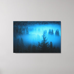 Toile Brouillard magique dans la forêt d'épinettes neige