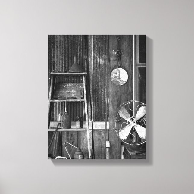 Toile Cabine rustique noir et blanc Mur d'étain rouillé  (Recto)