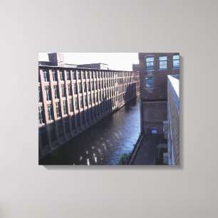 TOILE CANAL DE LA VILLE INDUSTRIELLE DE LOWELL ENTOURÉ