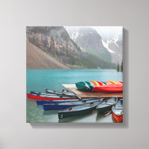 Toile Canoës colorés au lac Moraine