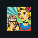 Toile Cartoon Comic Pop Art Femmes tenant un chat<br><div class="desc">Art de la bande dessinée rétro pop art réalisé avec une femme du milieu du siècle tenant un chat mignon. Un art lumineux et coloré.</div>