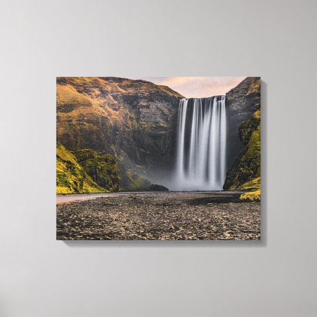 Toile Cascade de Skogafoss au lever du soleil du matin (Recto)