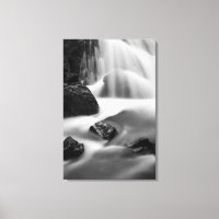 Cascade en noir et blanc, Californie