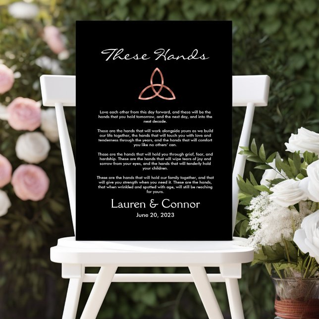 Toile Celtic Trinity Knot Irlandais Vows Mariage Handfas (Wedding vows keepsake These Hands Celtic 
trinity knot)