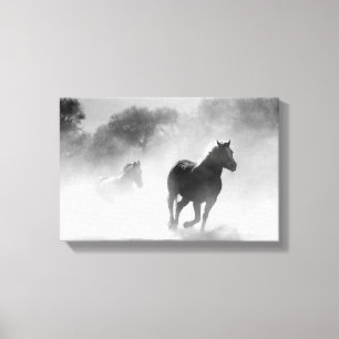 Toile Chevaux traversant le brouillard en canv noir et b