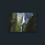 Toile Chutes de Yosemite II du Parc national de Yosemite<br><div class="desc">Voici une autre photo des chutes de Yosemite, la plus grande et la plus spectaculaire cascade du Parc national de Yosemite. Consultez notre boutique pour plus de belles photos de cascades des parcs nationaux d'Amérique, y compris deux autres photos de cette série des chutes de Yosemite. Cette photo est également...</div>