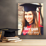 Toile Classe personnalisée de 2023 Graduation Photo<br><div class="desc">Design moderne et élégant mur d'art de graduation enveloppé de la conception de toile comprend une photo de votre diplômé avec un nom simple et le libellé de l'année de classe qui peut être personnalisée pour votre grade. Un bel accent pour la fête de remise des diplômes, et un gardien...</div>