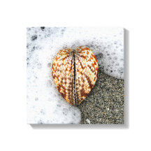 Coeur sur la plage