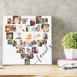 Toile Collage de photos du coeur de la famille Petit Car<br><div class="desc">Créez votre propre collection de photos en forme de coeur avec 29 de vos photos de famille et selfies préférés. Le modèle photo est configuré pour que vous puissiez ajouter vos images en ligne de gauche à droite. Le collage comprend une variété de paysages, de portraits et de formes carrés...</div>
