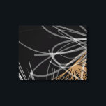 Toile Conception Abstraite de ruban biologique | Noir &<br><div class="desc">L'art de la toile Abstraite présente un design abstrait organique unique de rubans blancs et gris avec des accents d'or sur un arrière - plan noir. Des rubans translucides blancs et gris tourbillonnent de droite à gauche dans un motif bien équilibré et sont complétés par une floraison abstraite en or...</div>