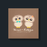 Toile Cute Owl Couple<br><div class="desc">Illustration adorable de deux chouettes. Personnalisez-le avec vos noms et votre date mariage pour une belle tenue.</div>