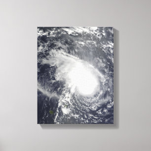 Toile Cyclone tropical Gael approchant le Madagascar