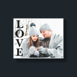 Toile de décoration de maison en typographie d'amo<br><div class="desc">L-O-V-E écrit en toutes lettres sur votre photo préférée. Le cadeau parfait pour tous. Ajoutez une photo de mariage,  de bébé,  de fiançailles.</div>